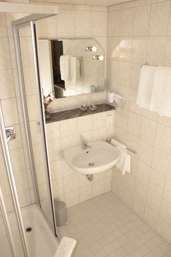 Schoenblick Hotel Garni Ferienwohnungen Lindenberg im Allgäu Eksteriør billede