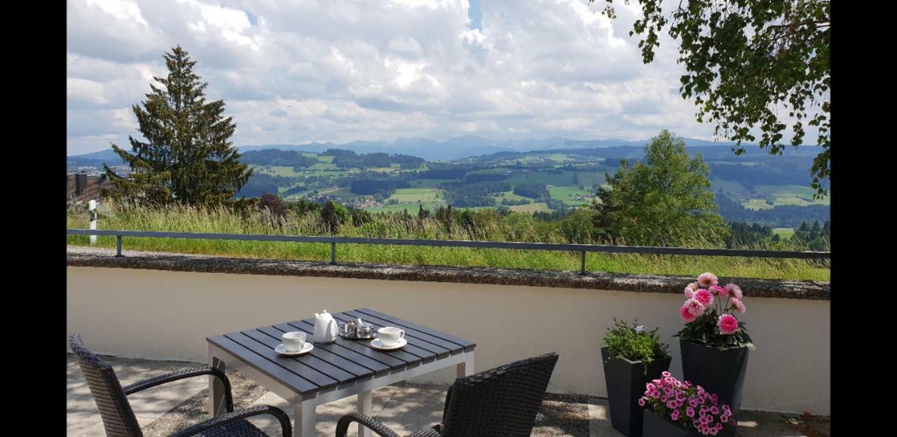 Schoenblick Hotel Garni Ferienwohnungen Lindenberg im Allgäu Eksteriør billede